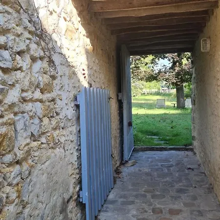 Belle Maison Dans Corps De Ferme - Gabriel Gasthuis Villiers-sous-Grez